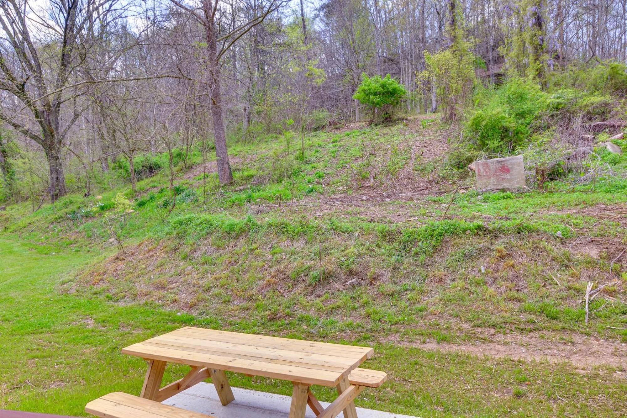 Serene Beattyville Cabin 24 Mi To Red River Gorge 外观 照片